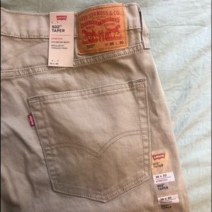 Levi’s 502 Taper Fit Men’s Pants
